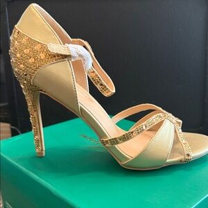 Lauren Lorraine Elegant Gold Strappy Heels size 8,9, 5.5 available NIB